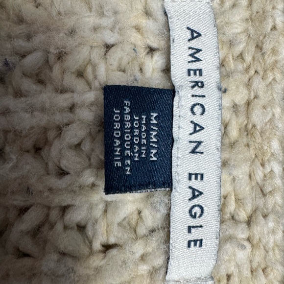 American Eagle Outfitters Cream V-Neck Sweater - Picture 3 of 4